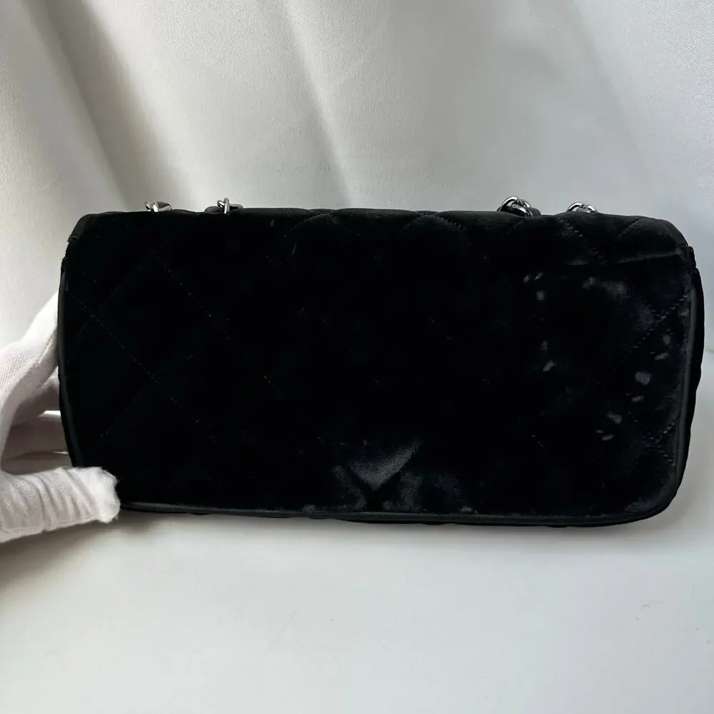 Chanel Matelassé CC Black Velvet East West Baguette Flap Bag SHW 05/06